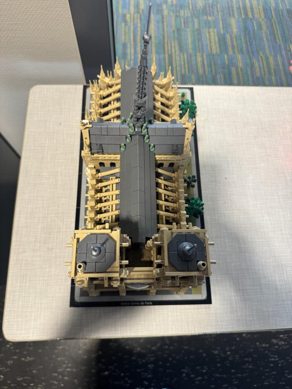 Lego 21061 Notre Dame