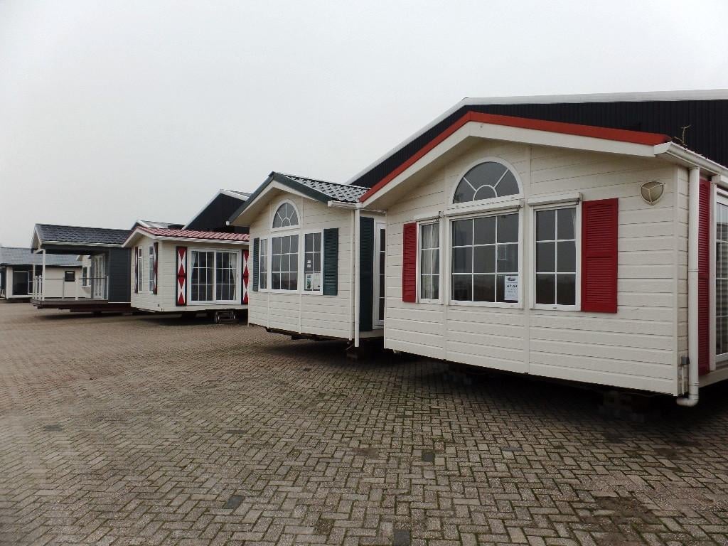 Diverse modellen Arcabo chalets met 2 slaapkamers en dubbel glas voorradig