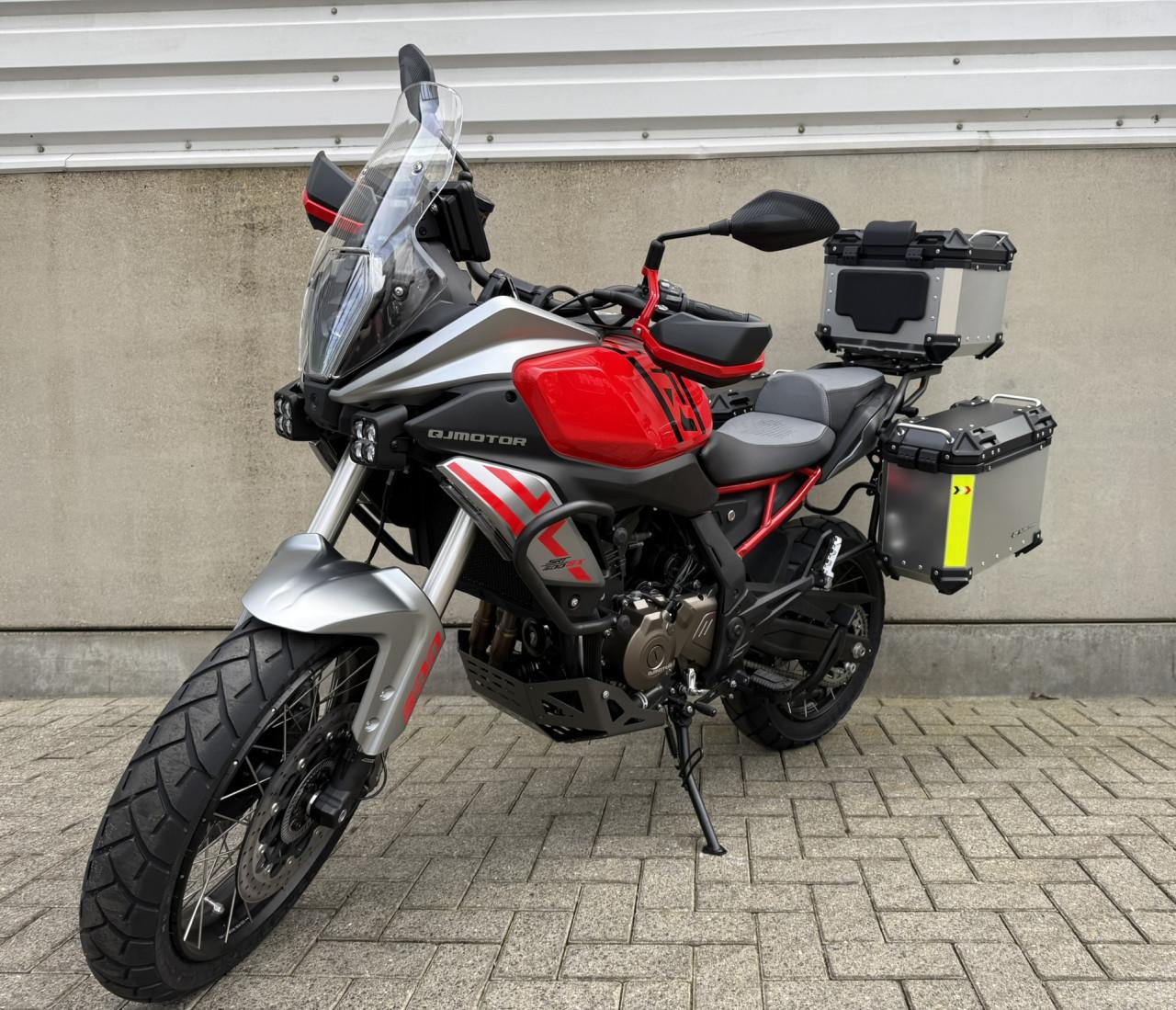 QJMotor SRT 600 SX Touring | Zeer compleet | Op voorraad