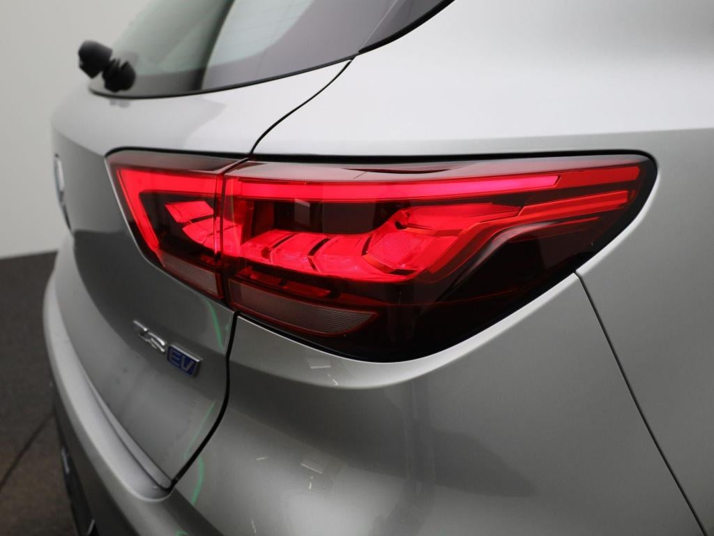 MG ZS standard range 51 kwh comfort