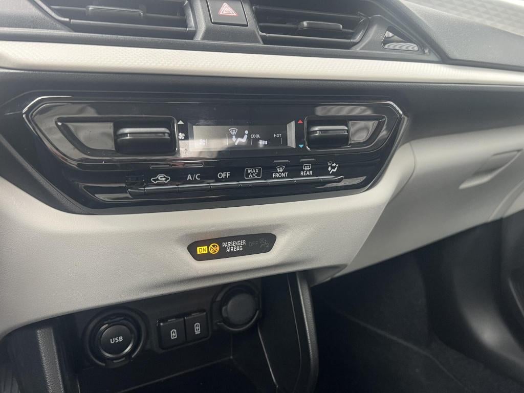 Suzuki Swift 1.2 select smart hybrid