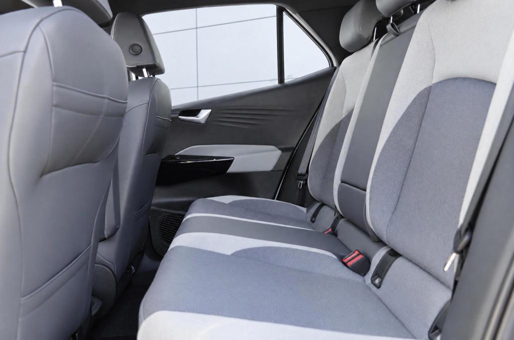Volkswagen Id.3 first plus 58 kwh 204pk
