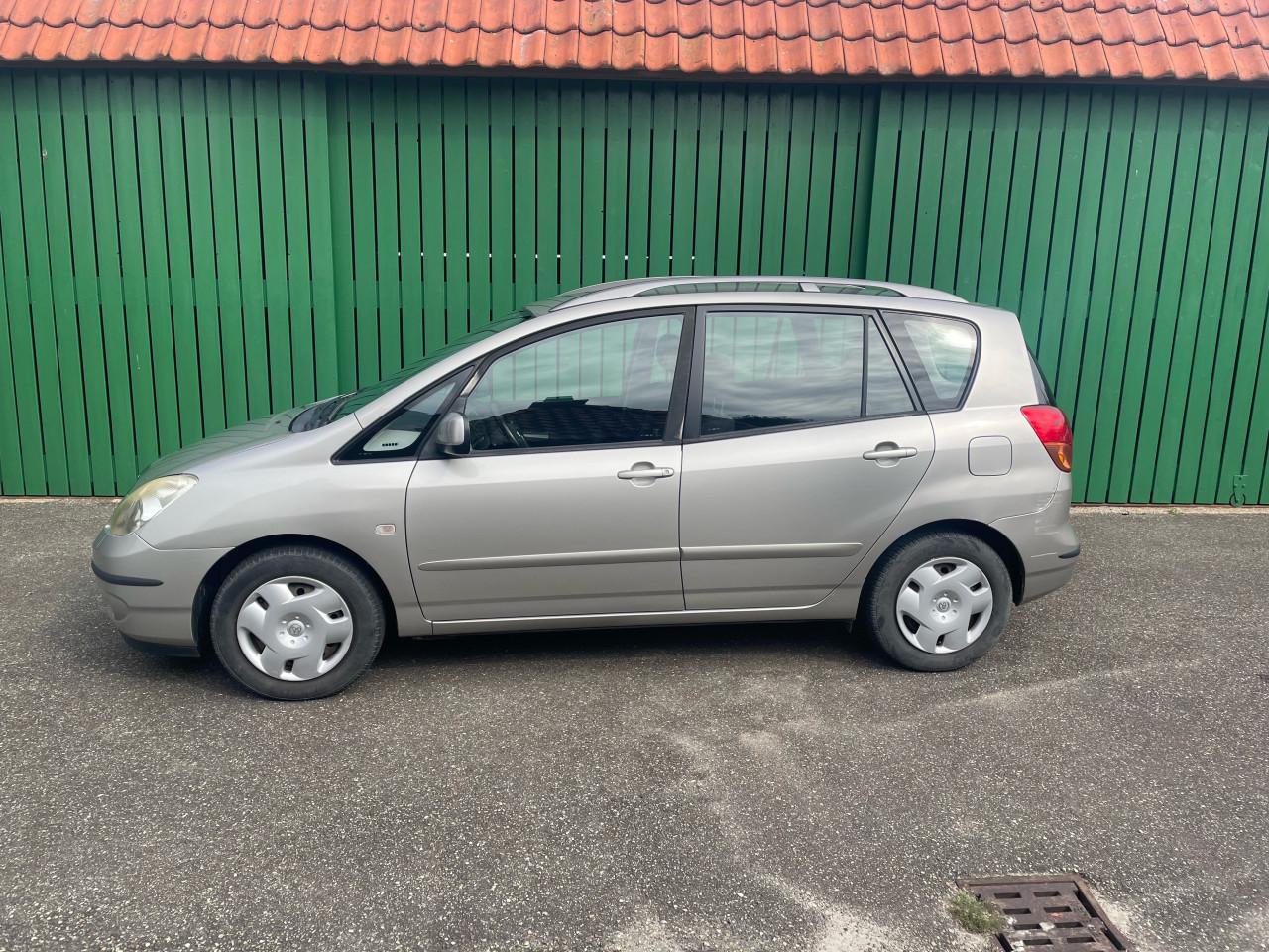 Toyota corolla verso