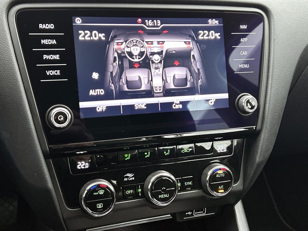 Skoda Octavia combi 1.0 tsi greentech business edition | navigatie | climat