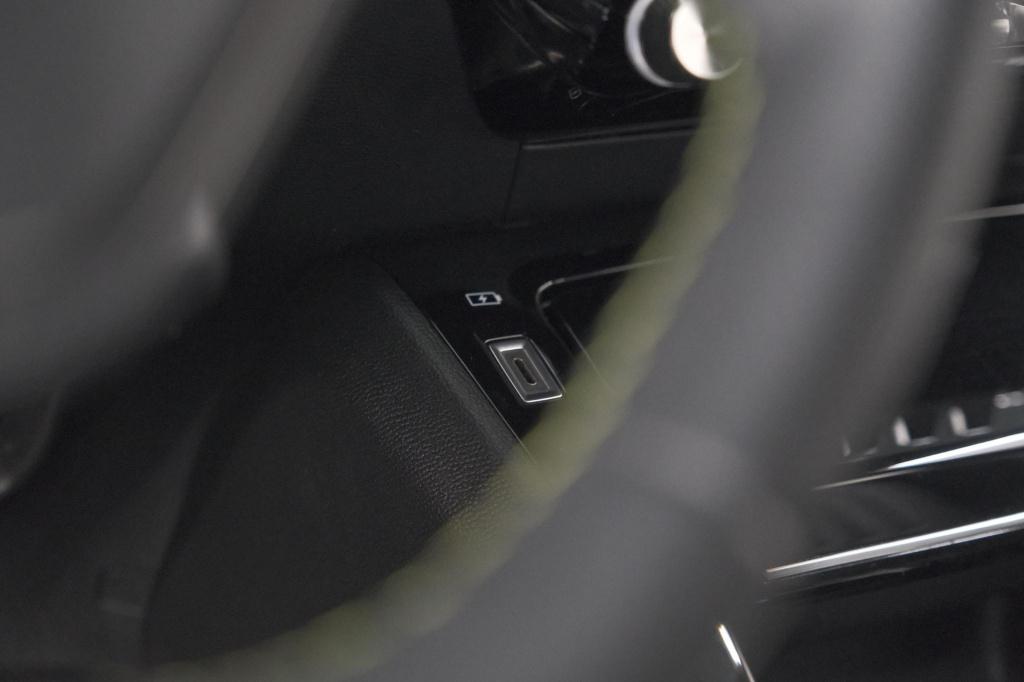 Peugeot 2008 puretech 130 gt pack | leer-pakket | camera | dodehoekdetectie