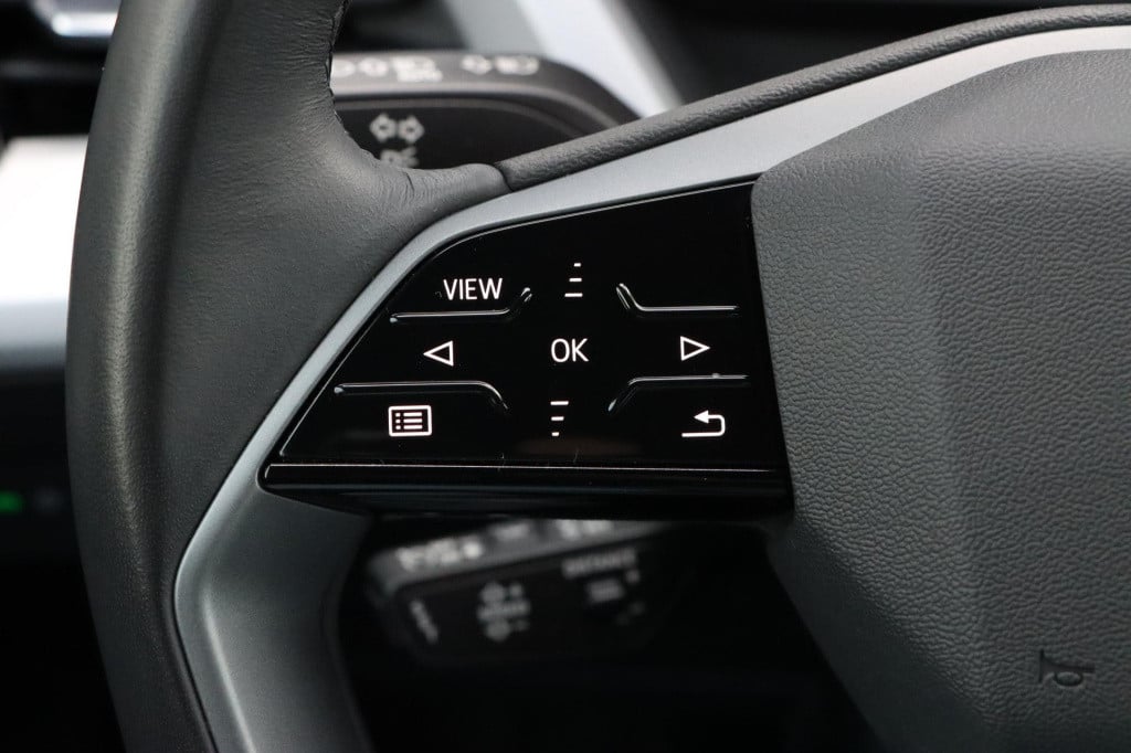 Audi Q4 E-tron 35 s-line edition 170pk