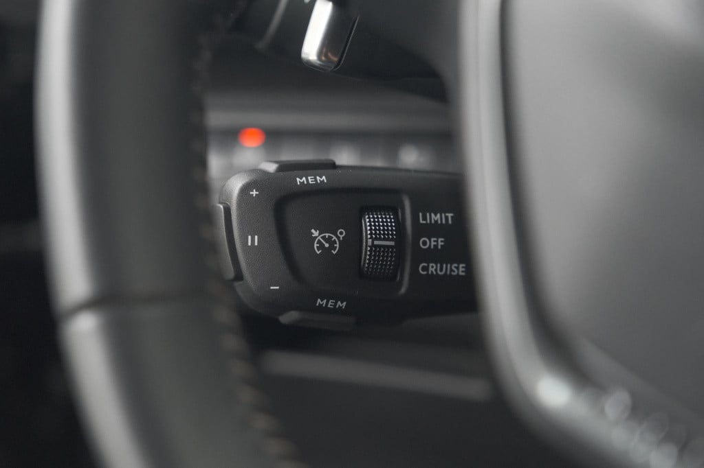 Peugeot 3008 1.6 hybrid 225 allure pack business | camera | navigatie | app