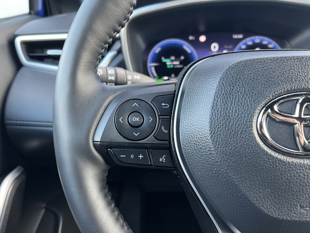 Toyota Corolla Cross hybrid 200 style