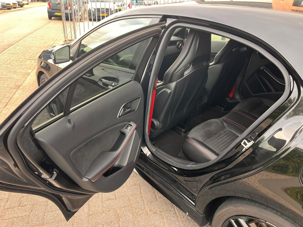 Mercedes-Benz A-Klasse amg 45 4matic