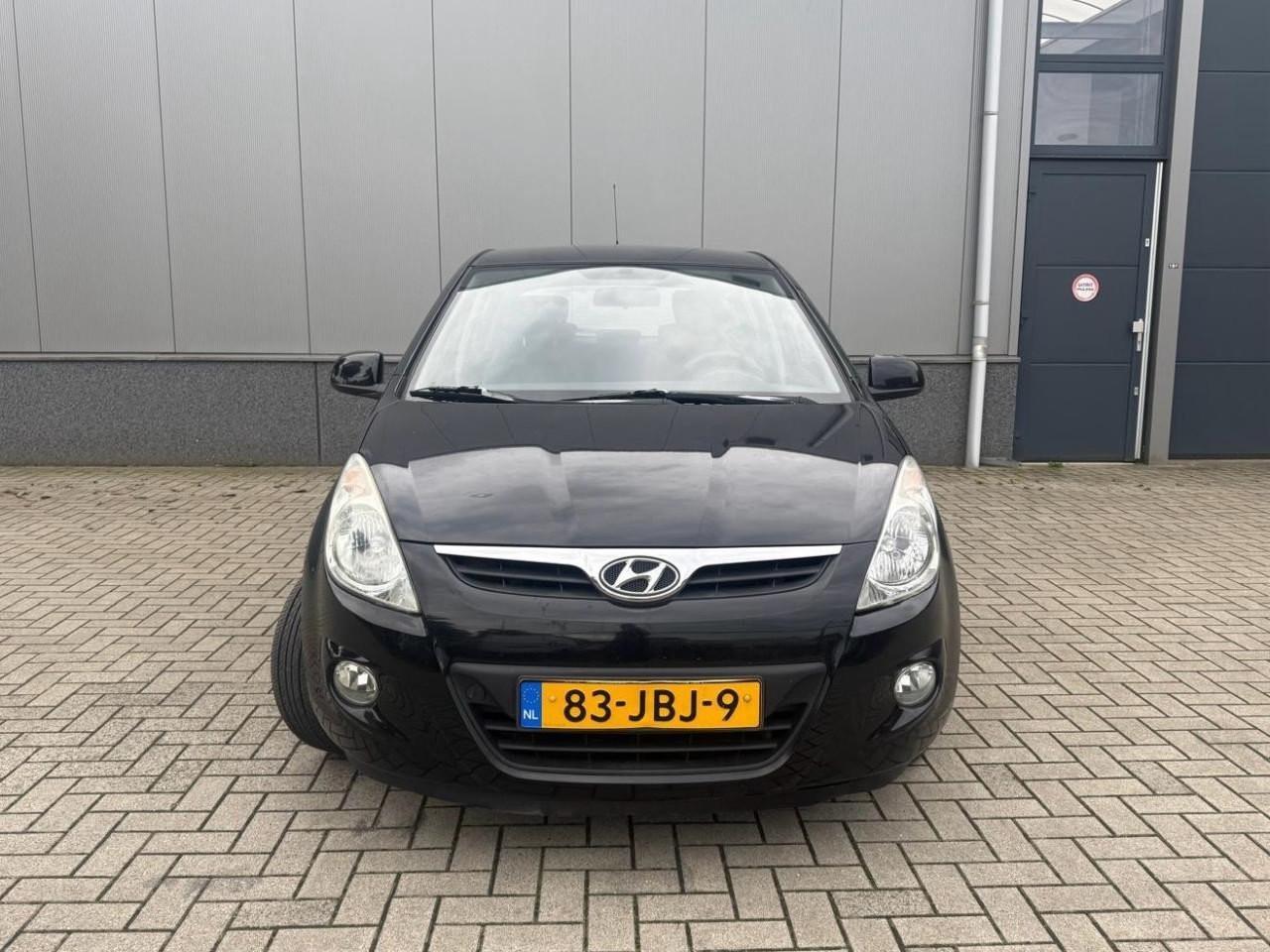 Hyundai i20 1.2i DynamicVersion 157.623KM
