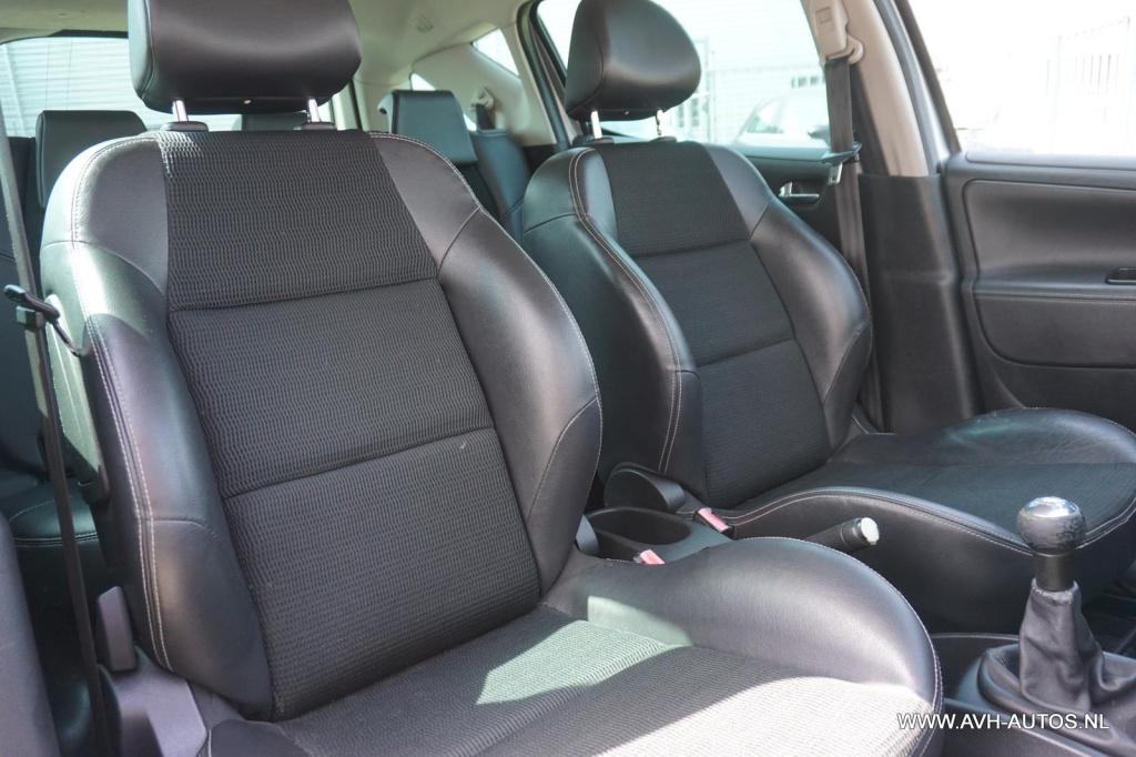 Peugeot 207 sw outdoor 1.6 vti xs