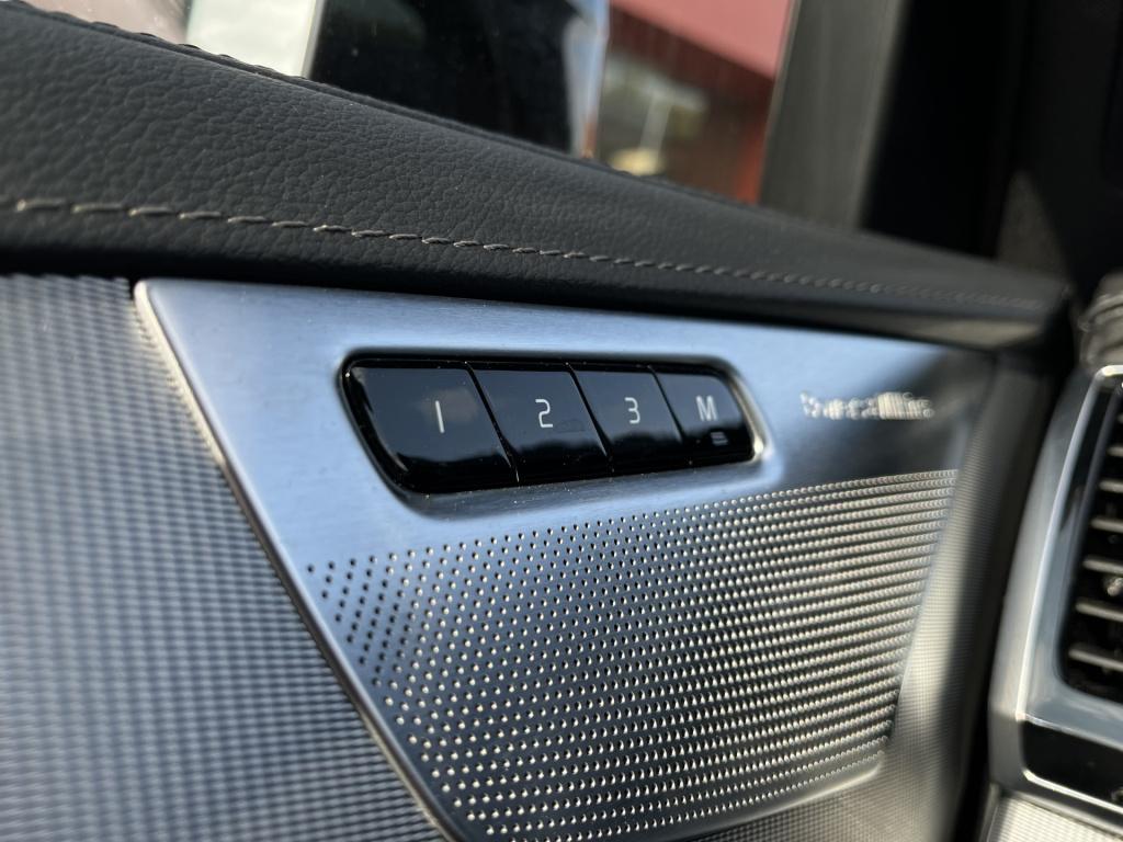 Volvo XC90 2.0 t8 plug-in hybrid awd ultimate dark | luchtvering | bowers &