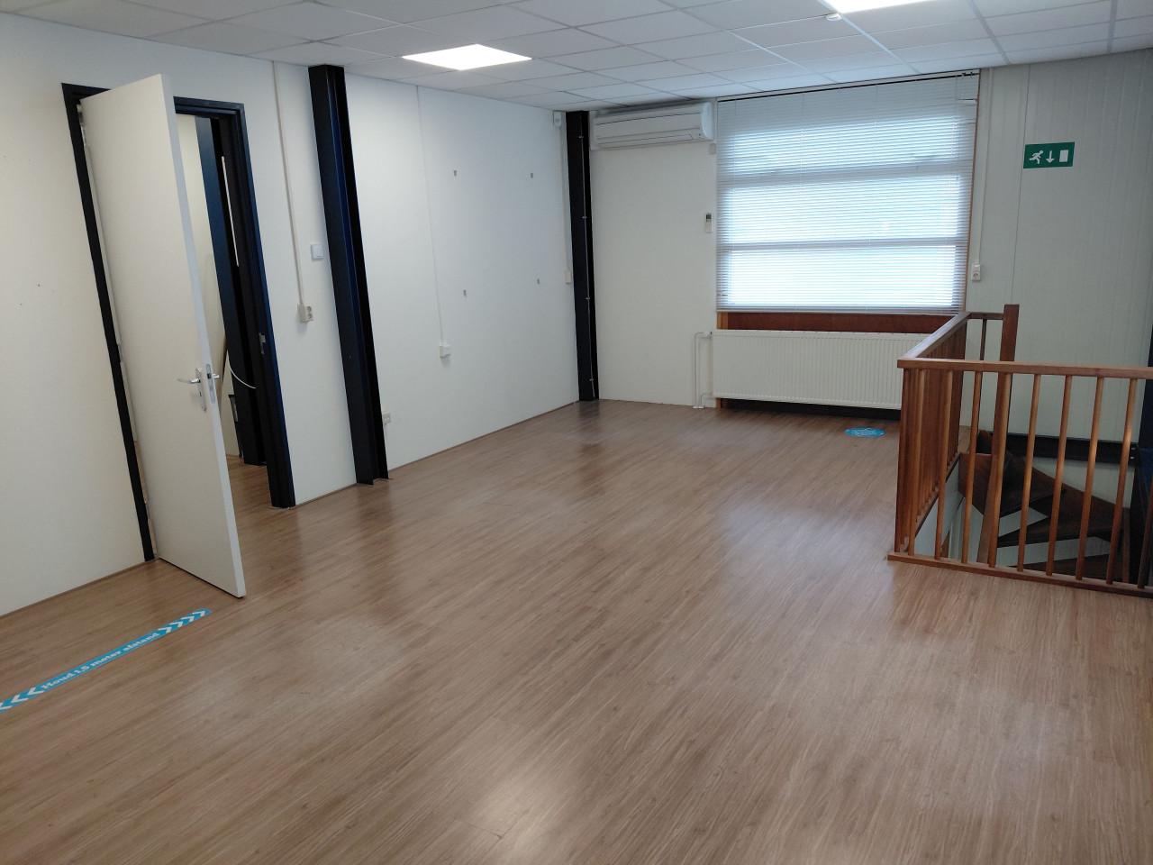 Te Huur  650 m  bedrijfsruimte  Hertzweg 36 Middelburg