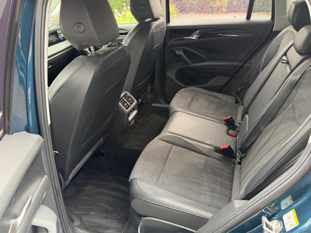 Volkswagen Tiguan 1.5 ehybrid elegance 204pk | trekhaak | 360 camera | dode