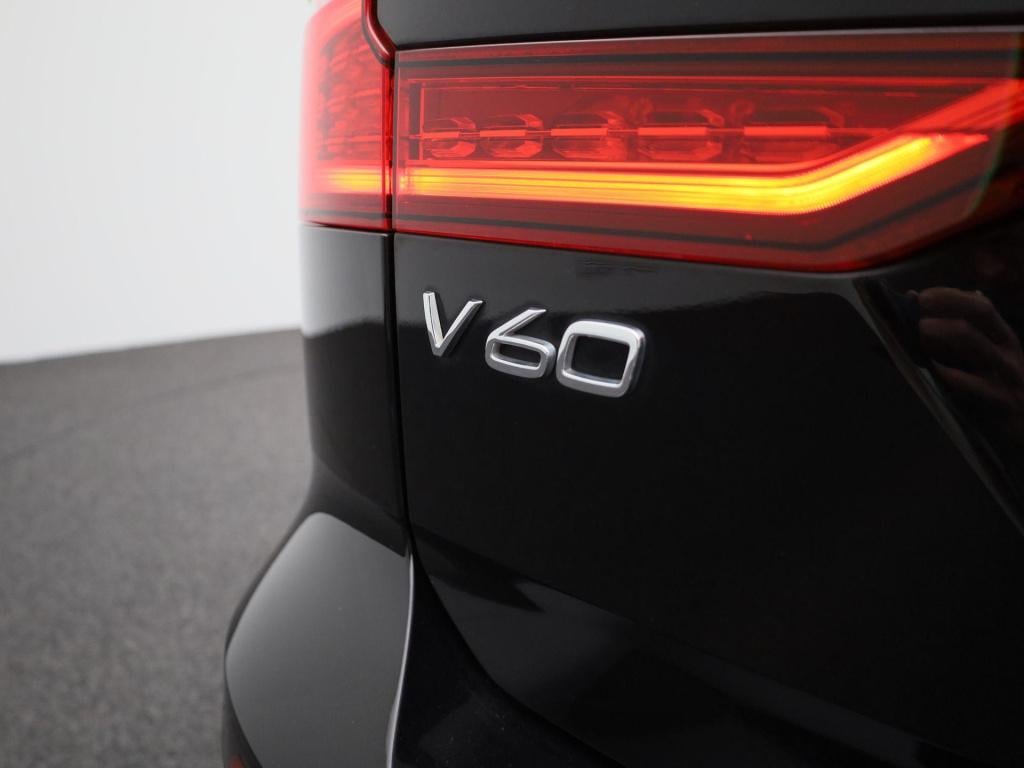 Volvo V60 2.0 b3 momentum business | automaat | virtual cockpit | dab | led