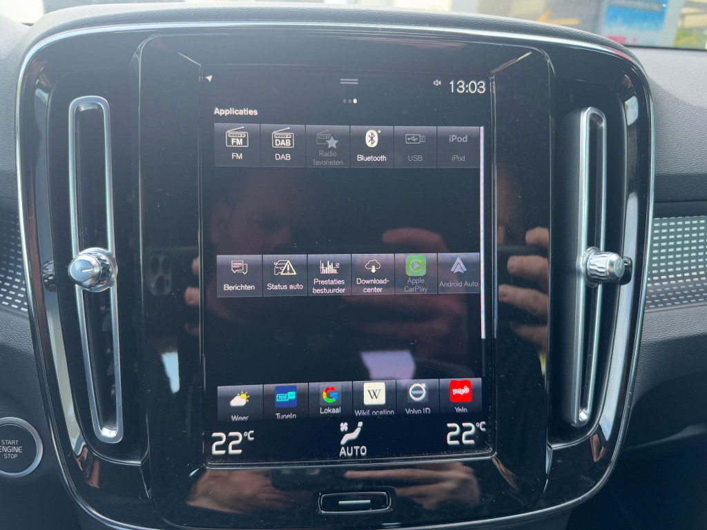 Volvo XC40 1.5 t4 recharge r-design expression