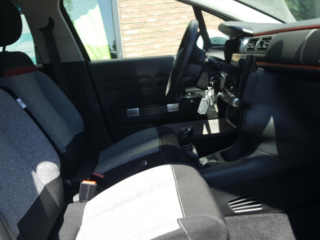 Citroen C3 1.2 puretech 83pk s&s c-series trekhaak | navigatie | cruise & c