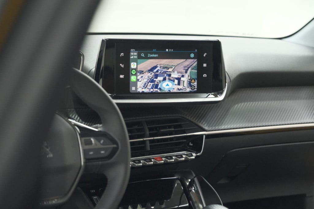 Peugeot 208 puretech 100 allure | adaptieve cruise control | camera | apple