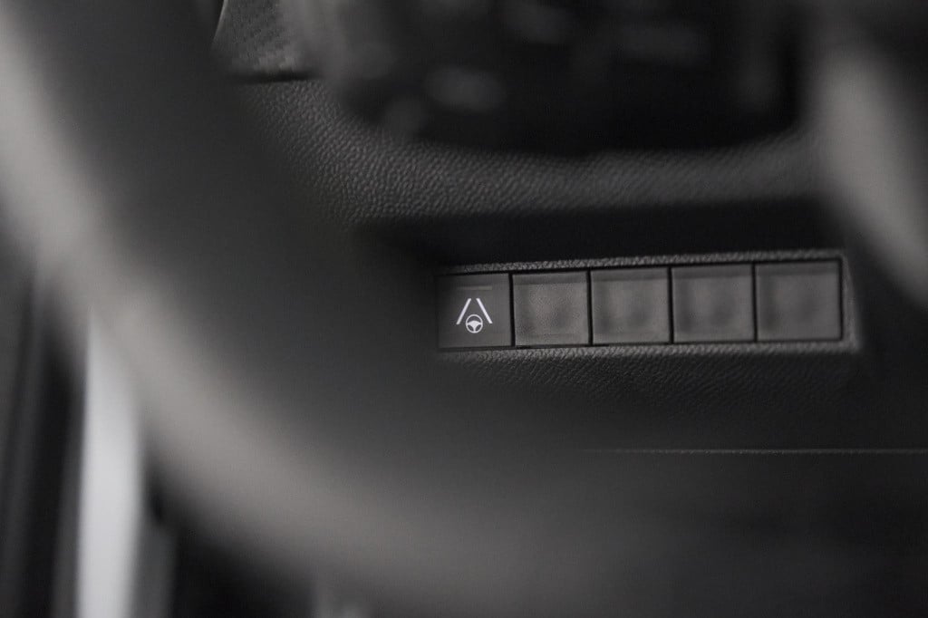 Peugeot 2008 puretech 130 eat8 gt | 360 camera | stoelmassage | adaptieve c