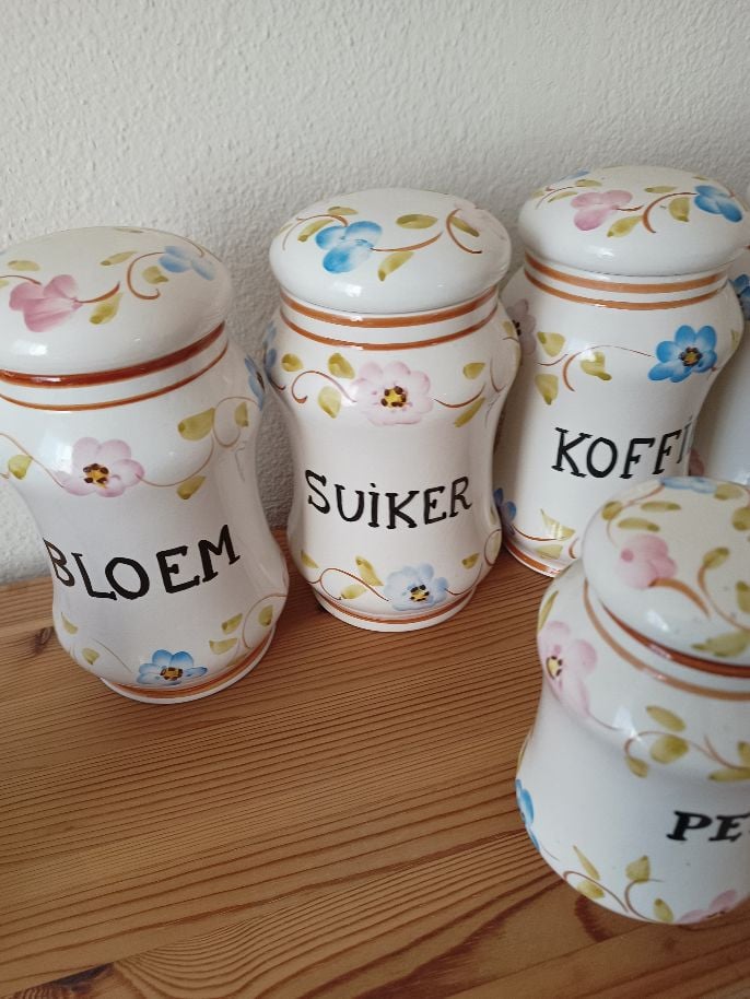 Leuke, decoratieve kruiden- en specerij potten