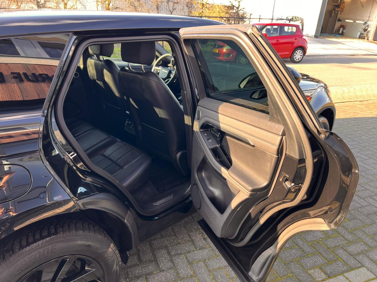 Land Rover RANGE ROVER EVOQUE 1.5 P300e AWD R-Dynamic S