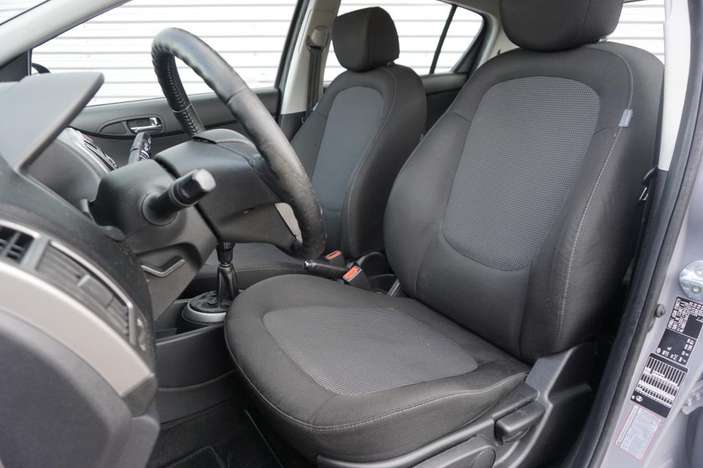 Hyundai I 20 1.2i i-drive airco / elektr. ramen / lm velgen / apk t/m 02-20