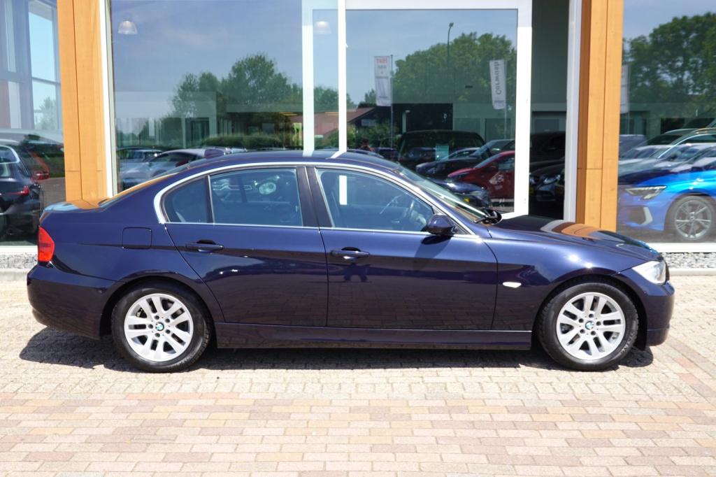 BMW 3-serie 325i high executive