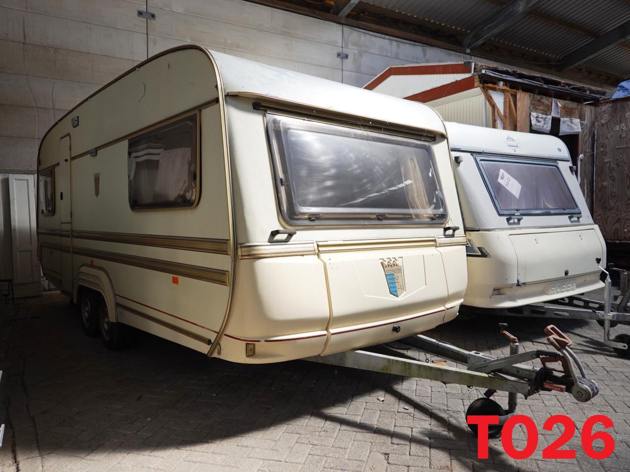 Diverse tourcaravans met en zonder geldig kentekenbewijs te koop