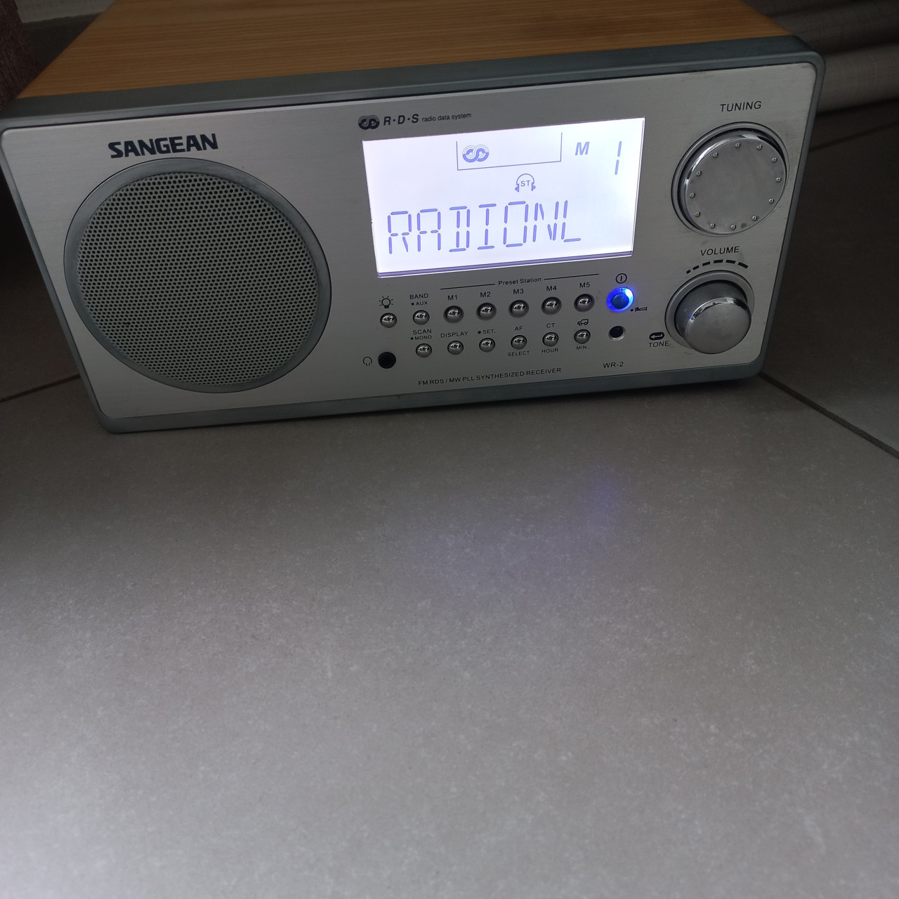 Sangean WR2 Radio - Zo Goed als Nieuw - Bieden vanaf 40 euro.