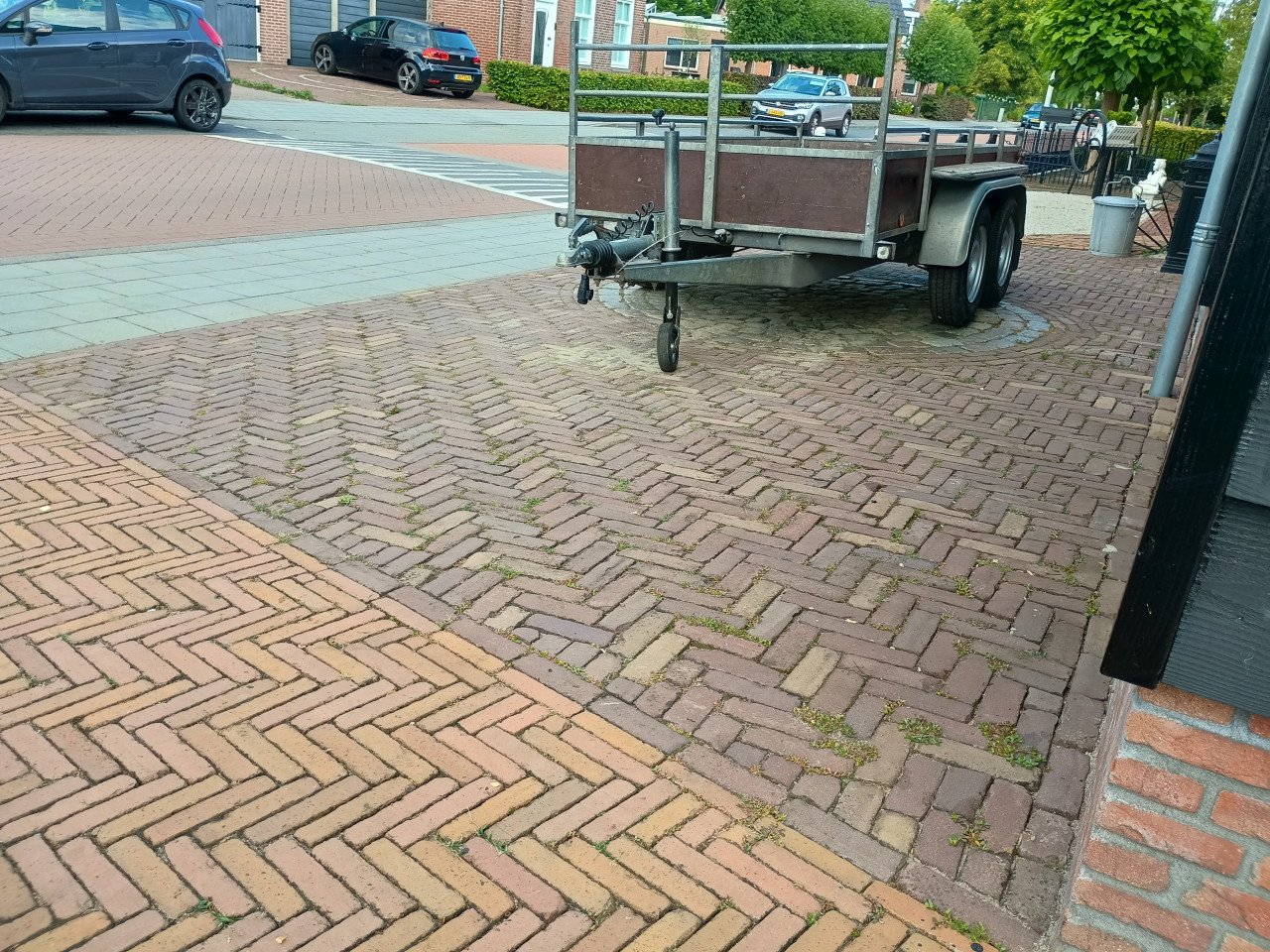 Te koop 2700KG bakwagen 305x150