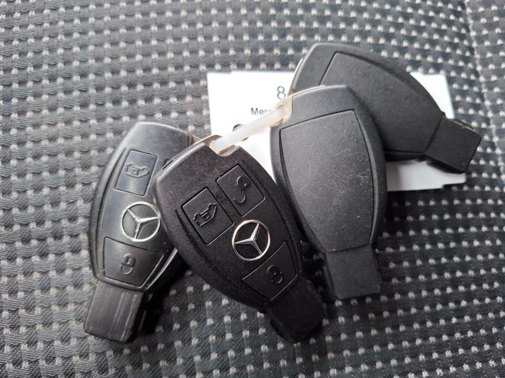 Mercedes-Benz Sprinter 210 2.2 cdi 366 hd 3 zits / side bars / perfect voor