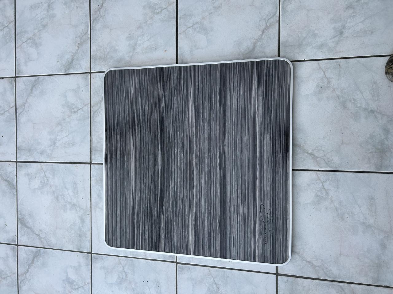 Bardani blad voor op campingkast.