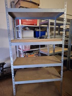 Metalen stelling rek