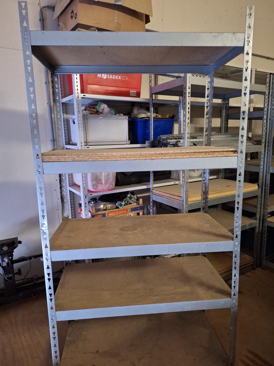 Metalen stelling rek