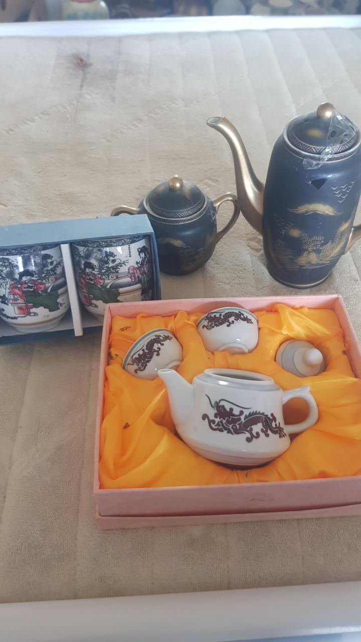 Japans porseleinen servies