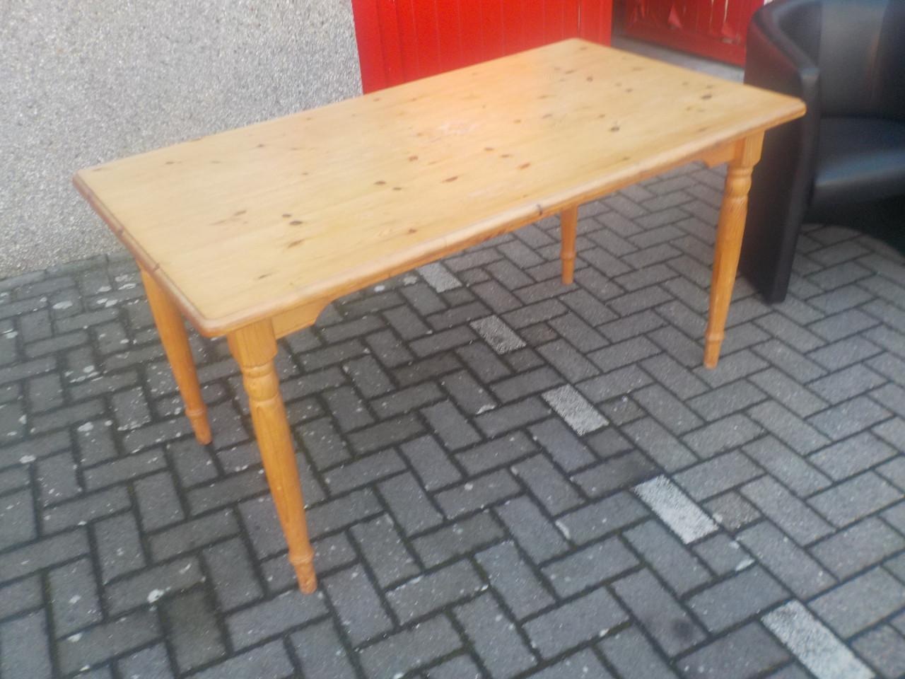 Massief grenen tafel met lade in goede staat 145 x 80 cm