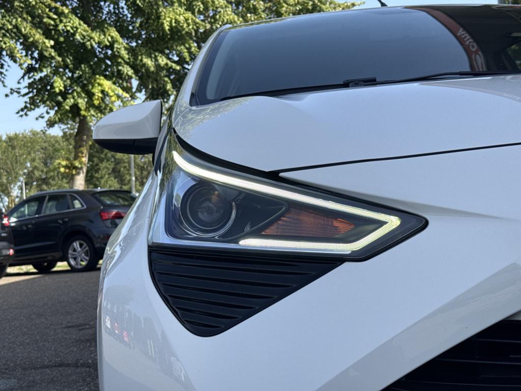 Toyota Aygo 1.0 vvt-i x-play | cruisec. | camera | airco | carplay | sportv