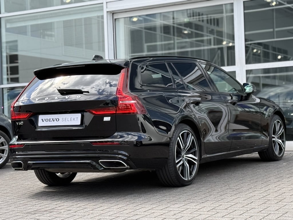 Volvo V60 t6 340pk recharge r-design| adap.cruise| trekhaak| camera| h&k s