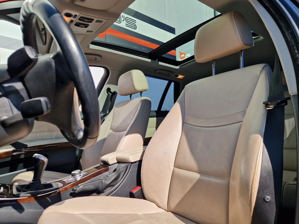 BMW 3-serie touring 320i business line style