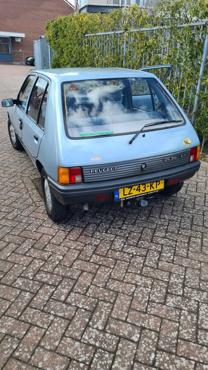 Peugeot 205 GR belastingvrij
