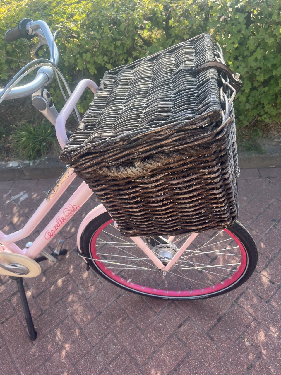 2 Damesfietsen Gazelle ( Miss Grace en Esprit)