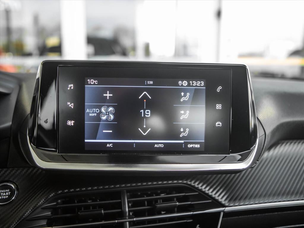 Peugeot 2008 1.2 puretech 130pk allure | stoelverwarming | park. sensoren |