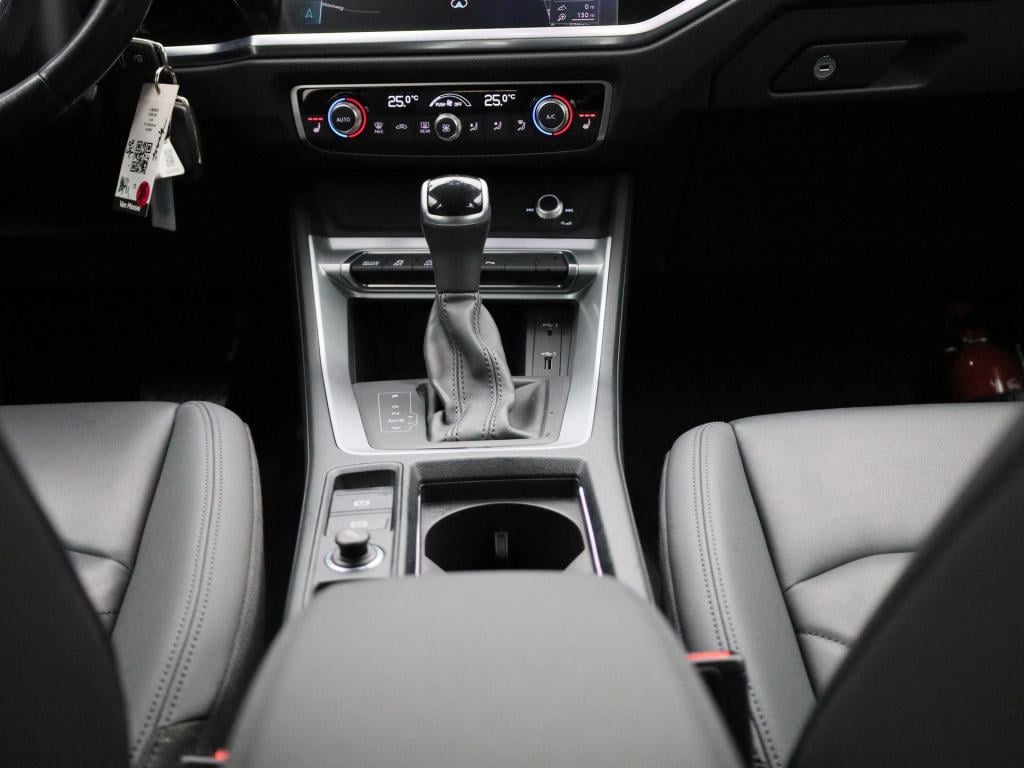 Audi Q3 sportback 35 tfsi pro line business | black pack | automaat | apple