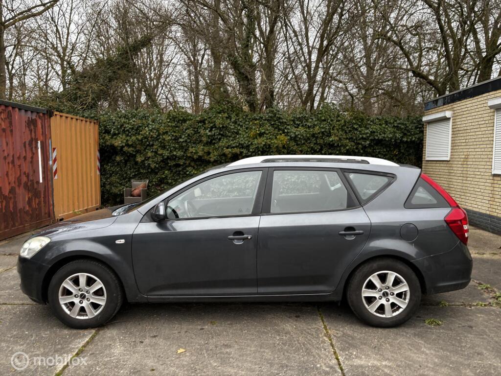 Kia cee'd Sporty Wagon 1.4 X-tra ISG Airco km142.399 BJ2009