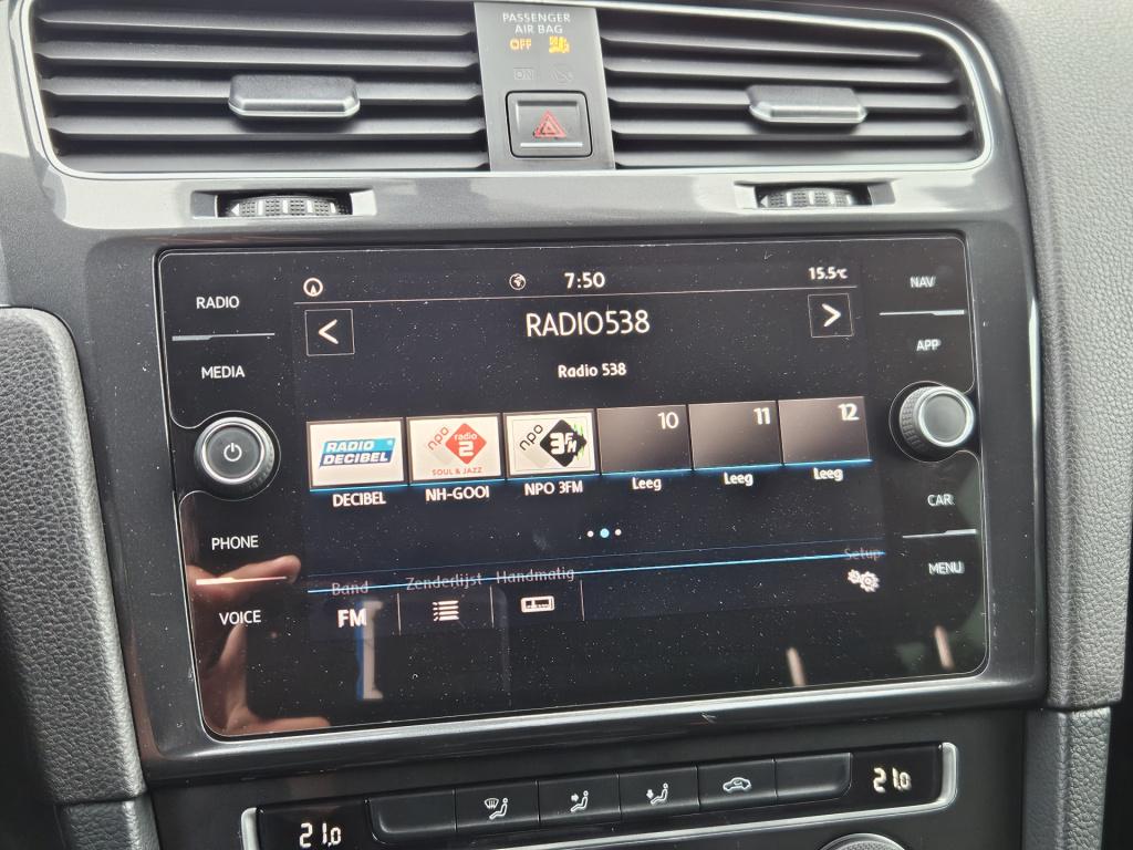 Volkswagen Golf 1.0 tsi comfortline | carplay | camera | trekhaak