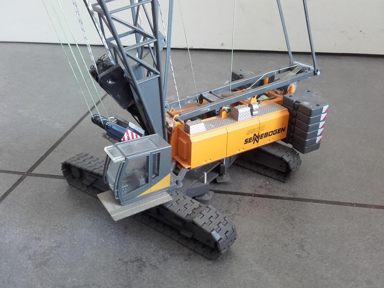 Sennebogen rupskraan conrad. 1:50