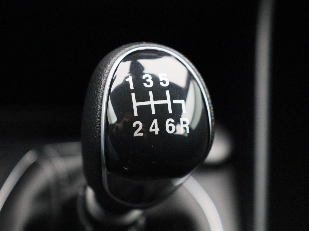 Ford Fiesta 1.0 ecoboost hybrid titanium | cruise control | parkeer sensore
