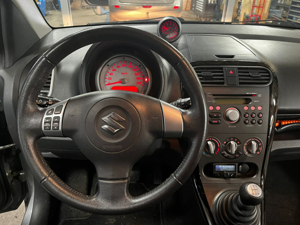 Suzuki Splash 1.0 vvt exclusive easss
