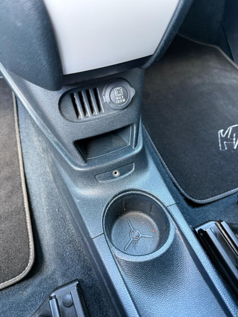 Ford KA 1.2 titanium - airco - nieuwe distributie