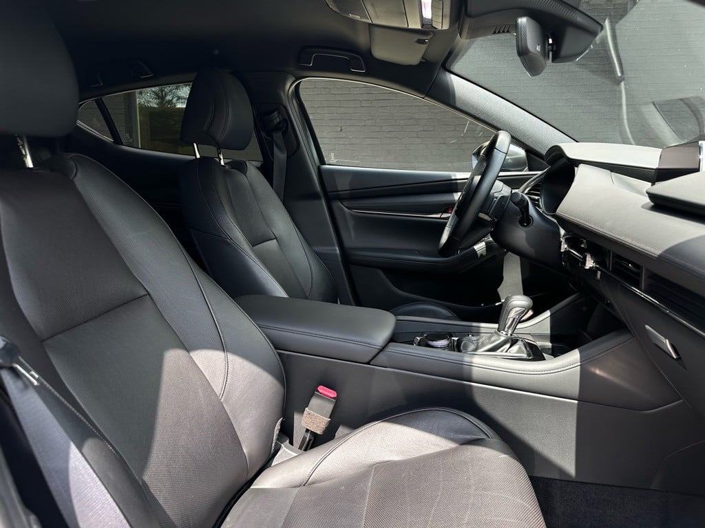 Mazda 3 2.0 sa-x luxury // homura uitvoering // 180pk versie //